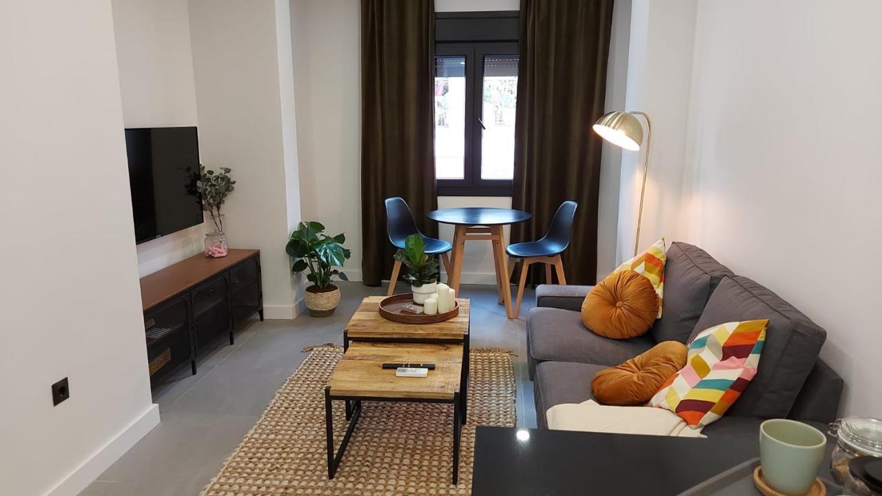 Love Rent4 Malaga City מראה חיצוני תמונה