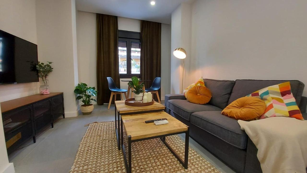 Love Rent4 Malaga City מראה חיצוני תמונה